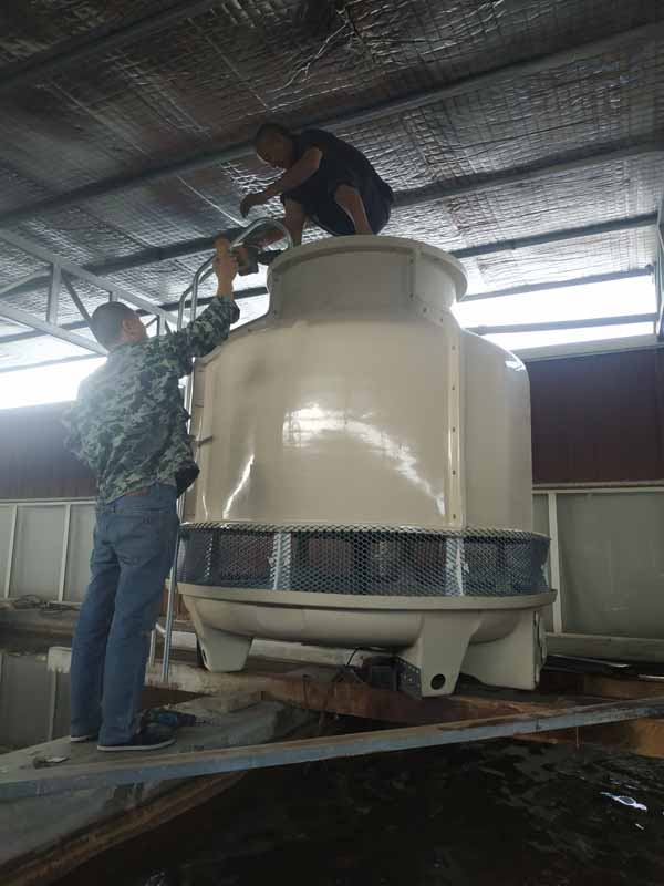 自贡50T冷却塔安装现场