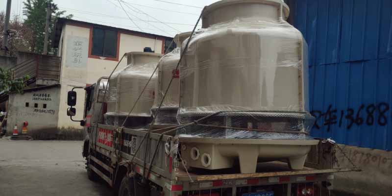 四川仁寿创新孵化园GL-30T2台,GL40T1台冷却塔整塔发货